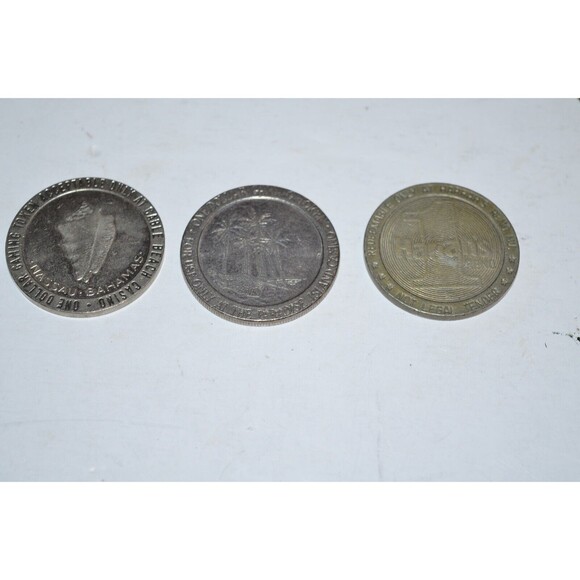 Paradise Island Casino $1 Slot Gaming Token Bahamas 1979 Cable Beach Harrah's - Picture 5 of 5